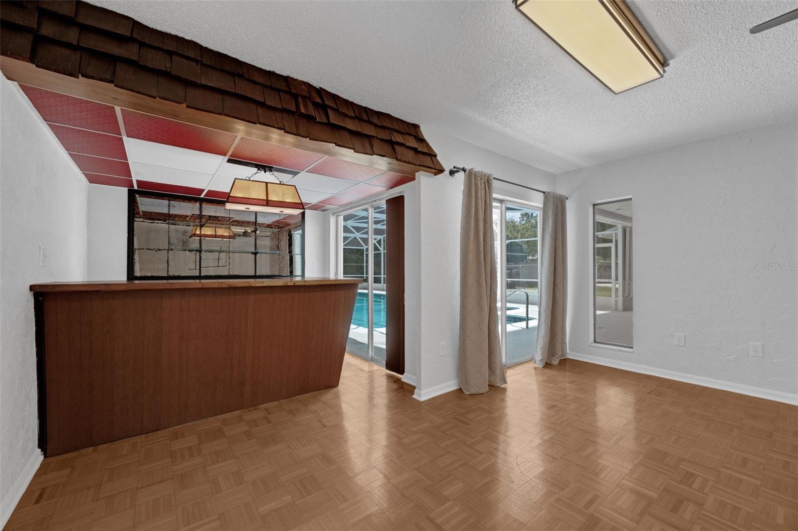 Listing photo id 29 for 103 Longhorn Road