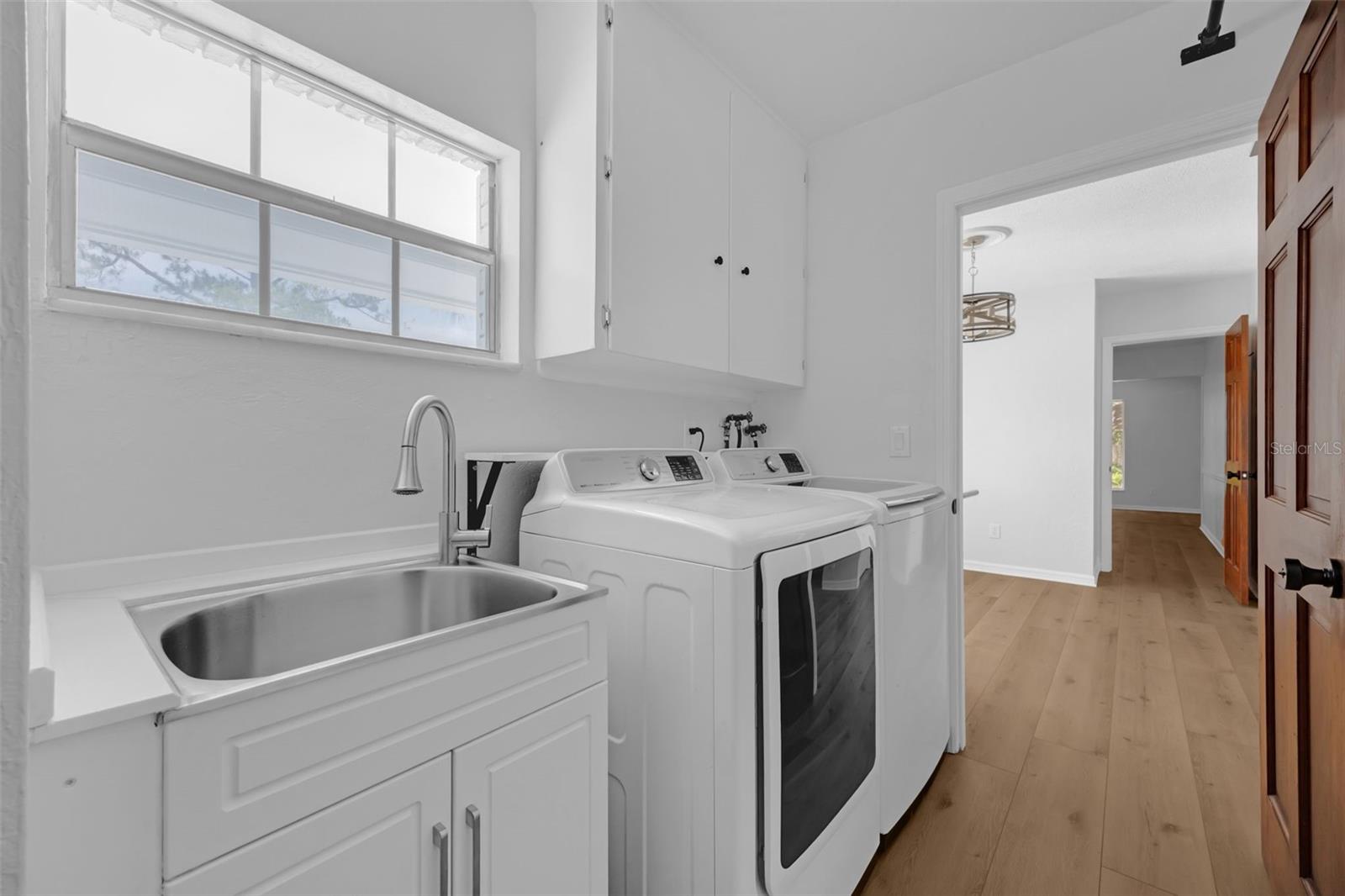Listing photo id 37 for 103 Longhorn Road