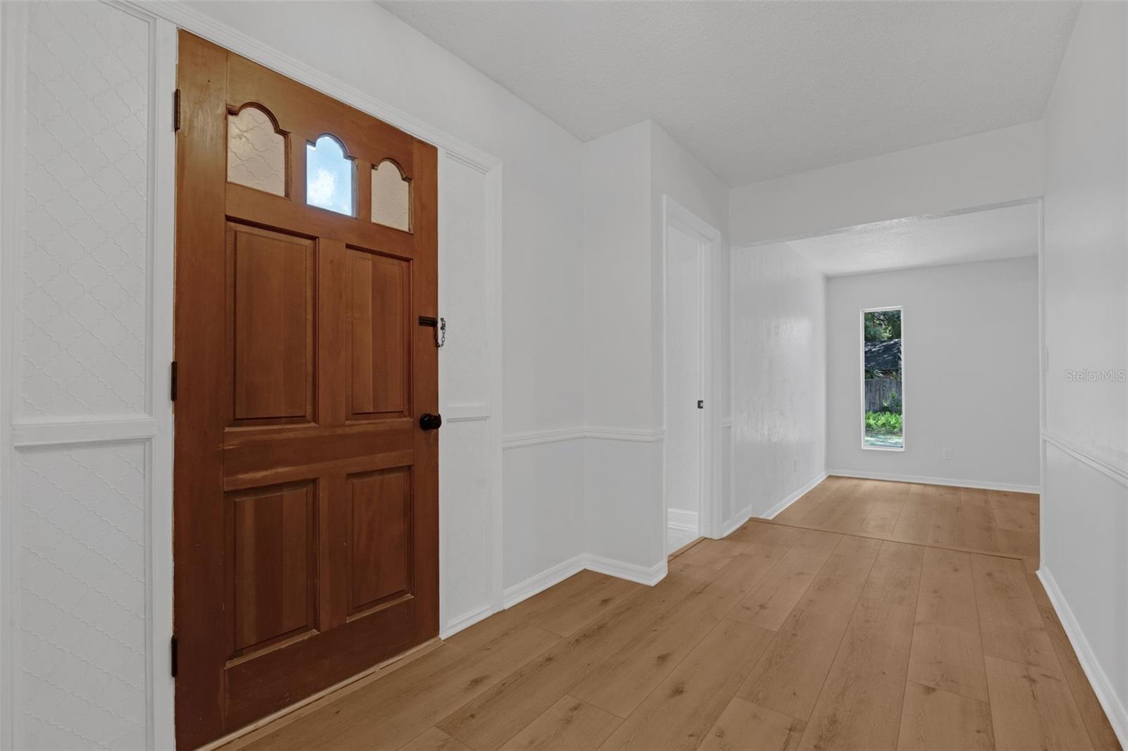 Listing photo id 3 for 103 Longhorn Road