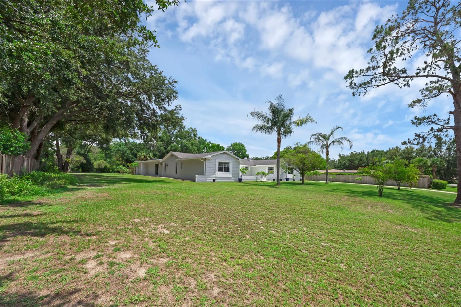 Listing photo id 48 for 103 Longhorn Road