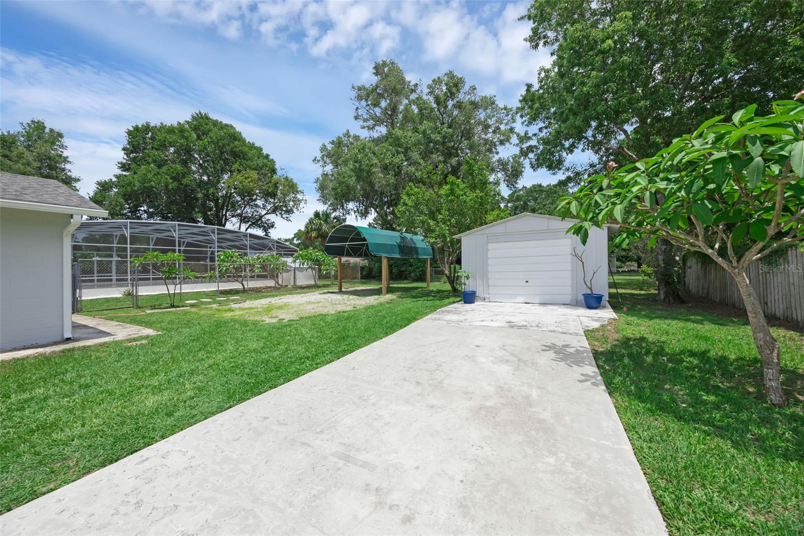 Listing photo id 49 for 103 Longhorn Road