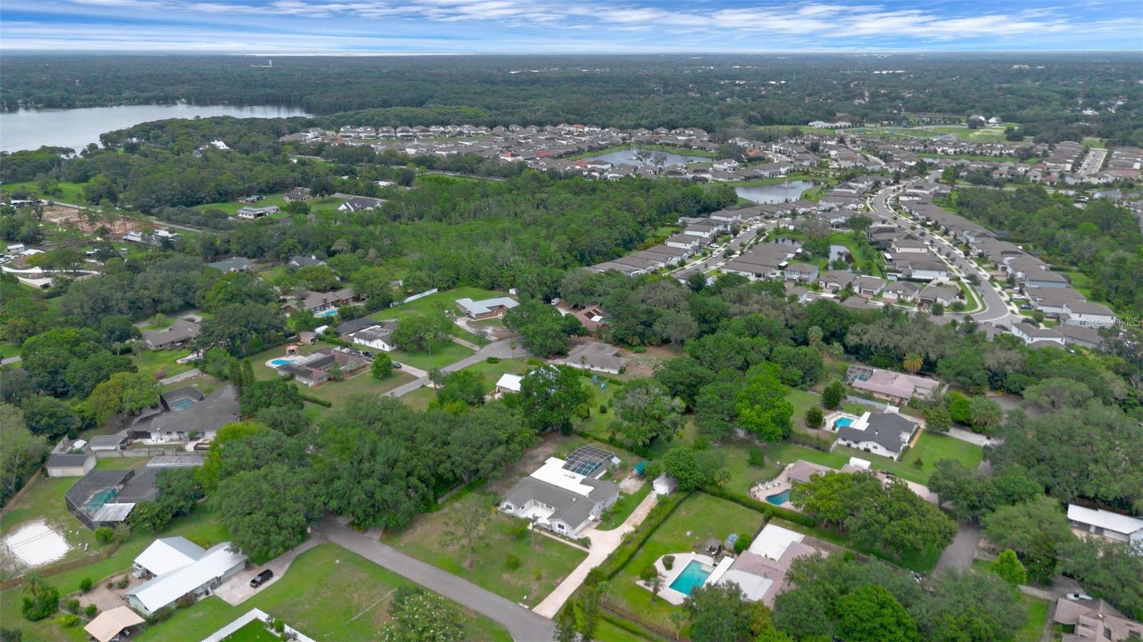 Listing photo id 53 for 103 Longhorn Road