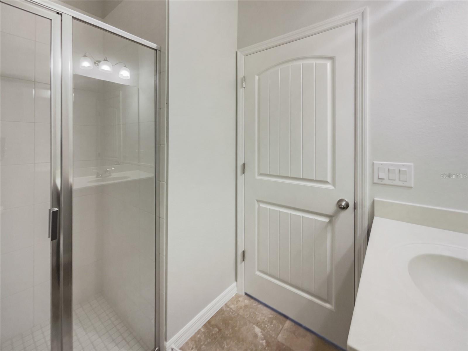 Image 13 of 28 For 4010 Brookshire Circle