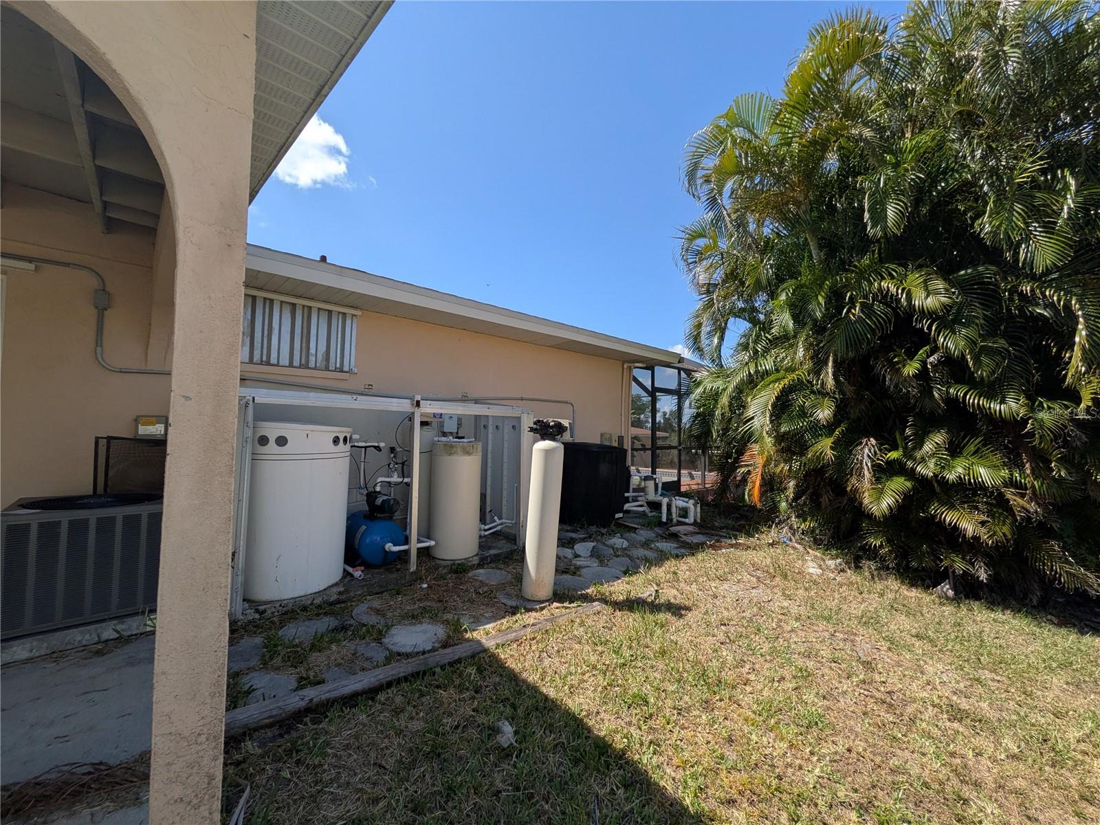 Image 5 of 8 For 155 Summerset Drive