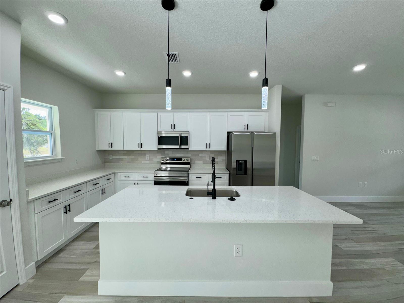 Image 16 of 28 For 1795 Linden Drive