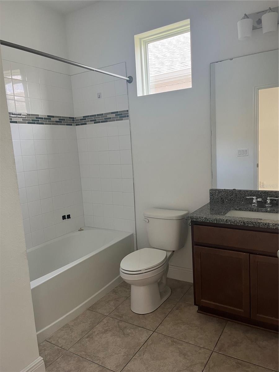 Image 21 of 26 For 14741 Milfoil Avenue