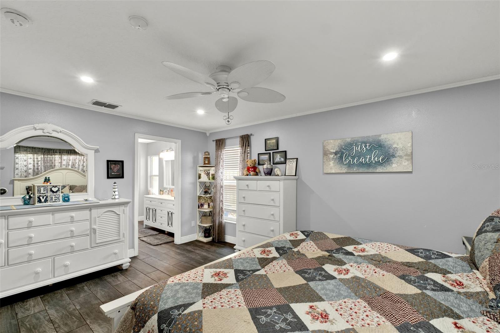 Image 22 of 44 For 1608 Victoria Way