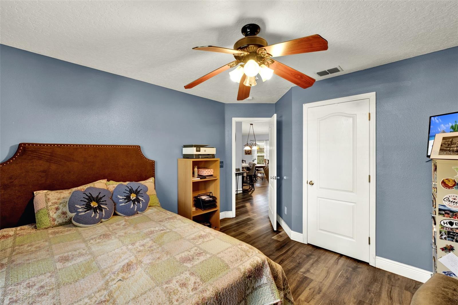 Image 27 of 44 For 1608 Victoria Way