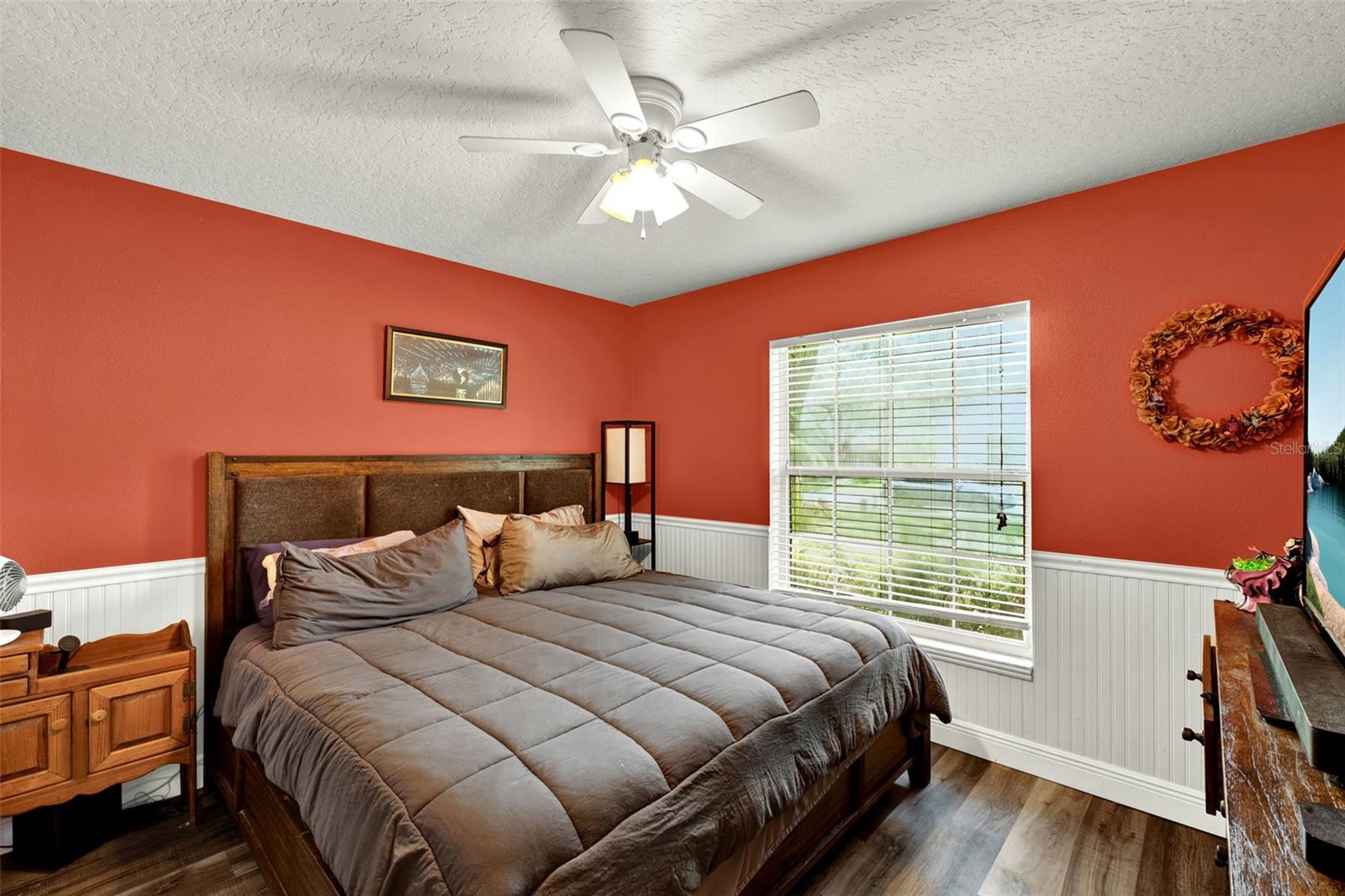 Image 30 of 44 For 1608 Victoria Way