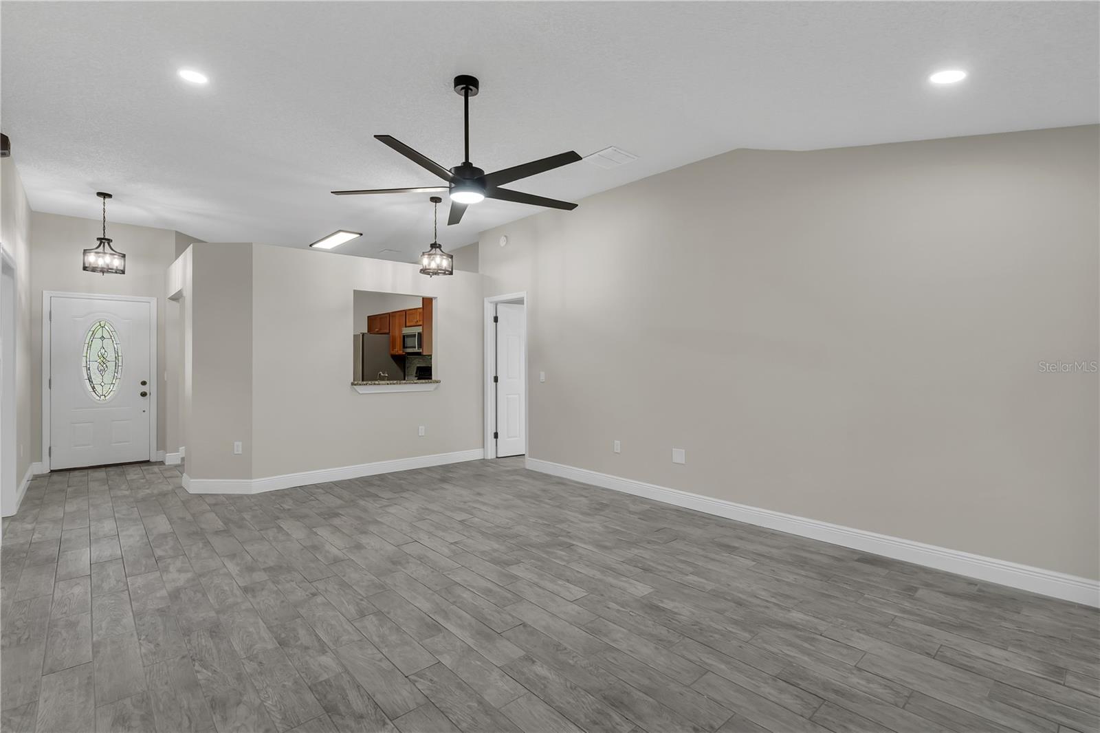 Image 10 of 40 For 2028 Donegan Place