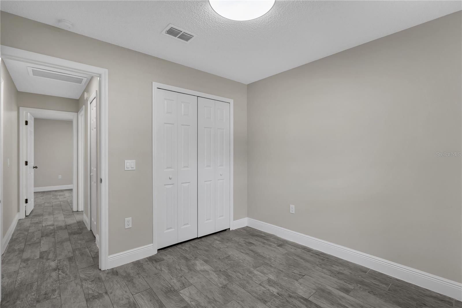 Image 21 of 40 For 2028 Donegan Place