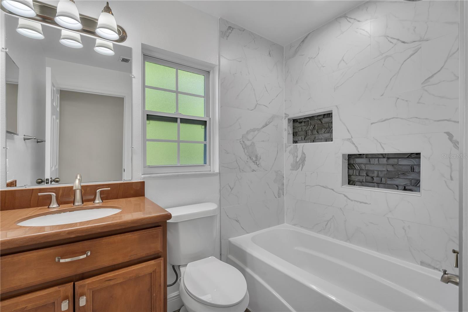 Image 23 of 40 For 2028 Donegan Place