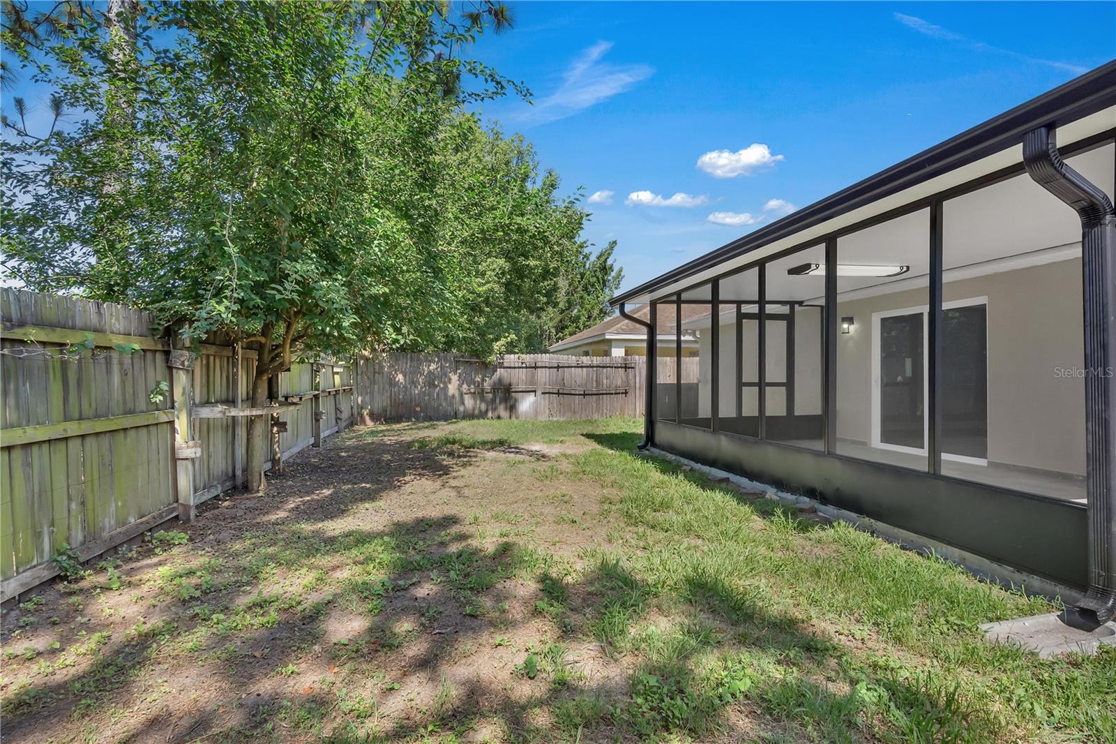 Image 34 of 40 For 2028 Donegan Place
