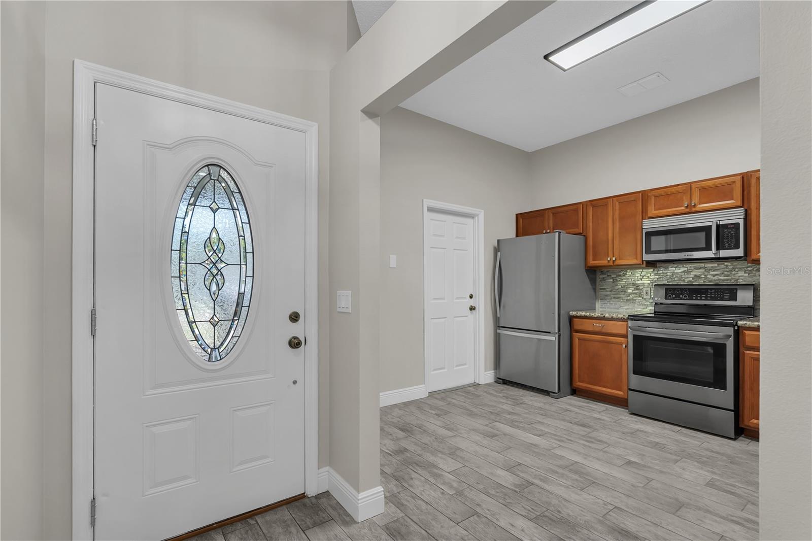 Image 5 of 40 For 2028 Donegan Place
