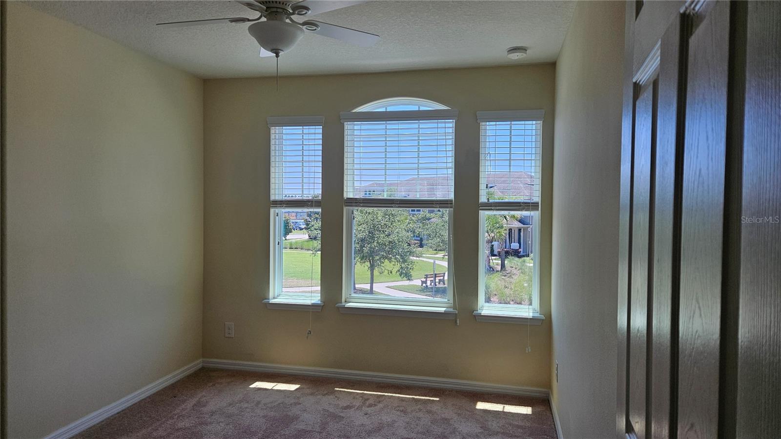 Image 10 of 17 For 8955 Hildreth Avenue