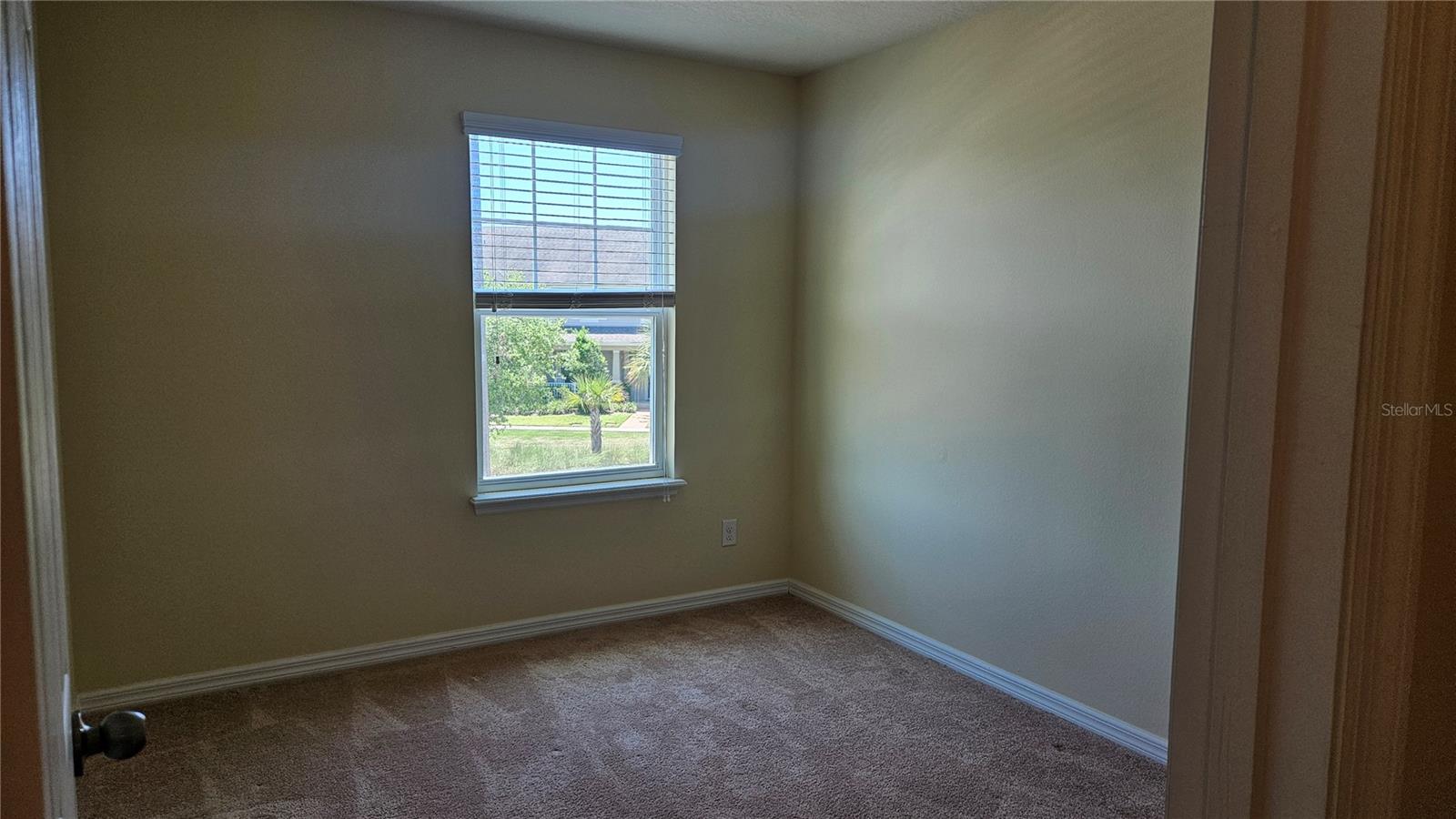 Image 11 of 17 For 8955 Hildreth Avenue