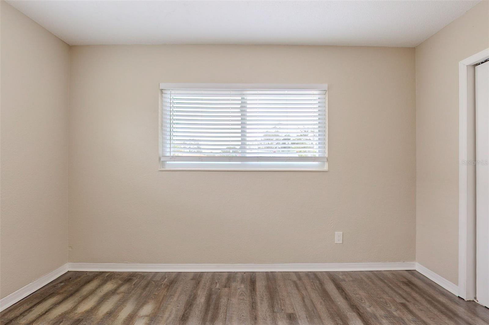 Image 17 of 30 For 4111 13th Avenue S