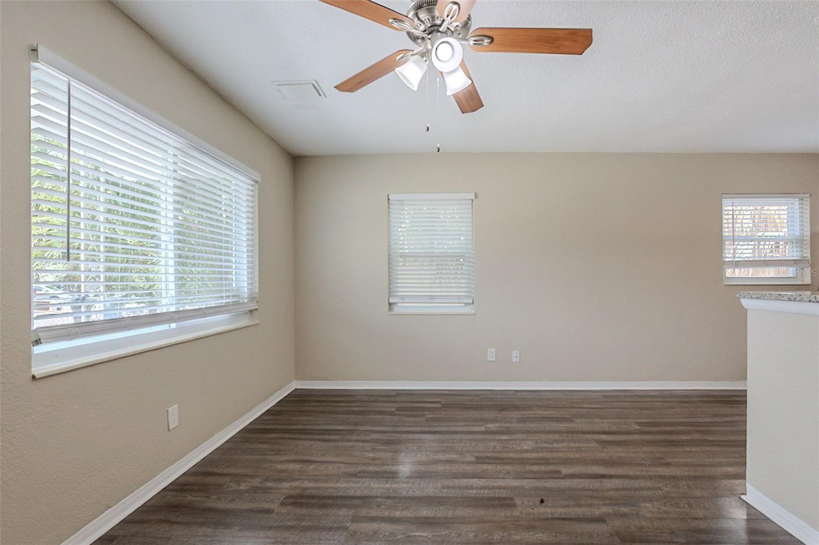 Image 4 of 30 For 4111 13th Avenue S