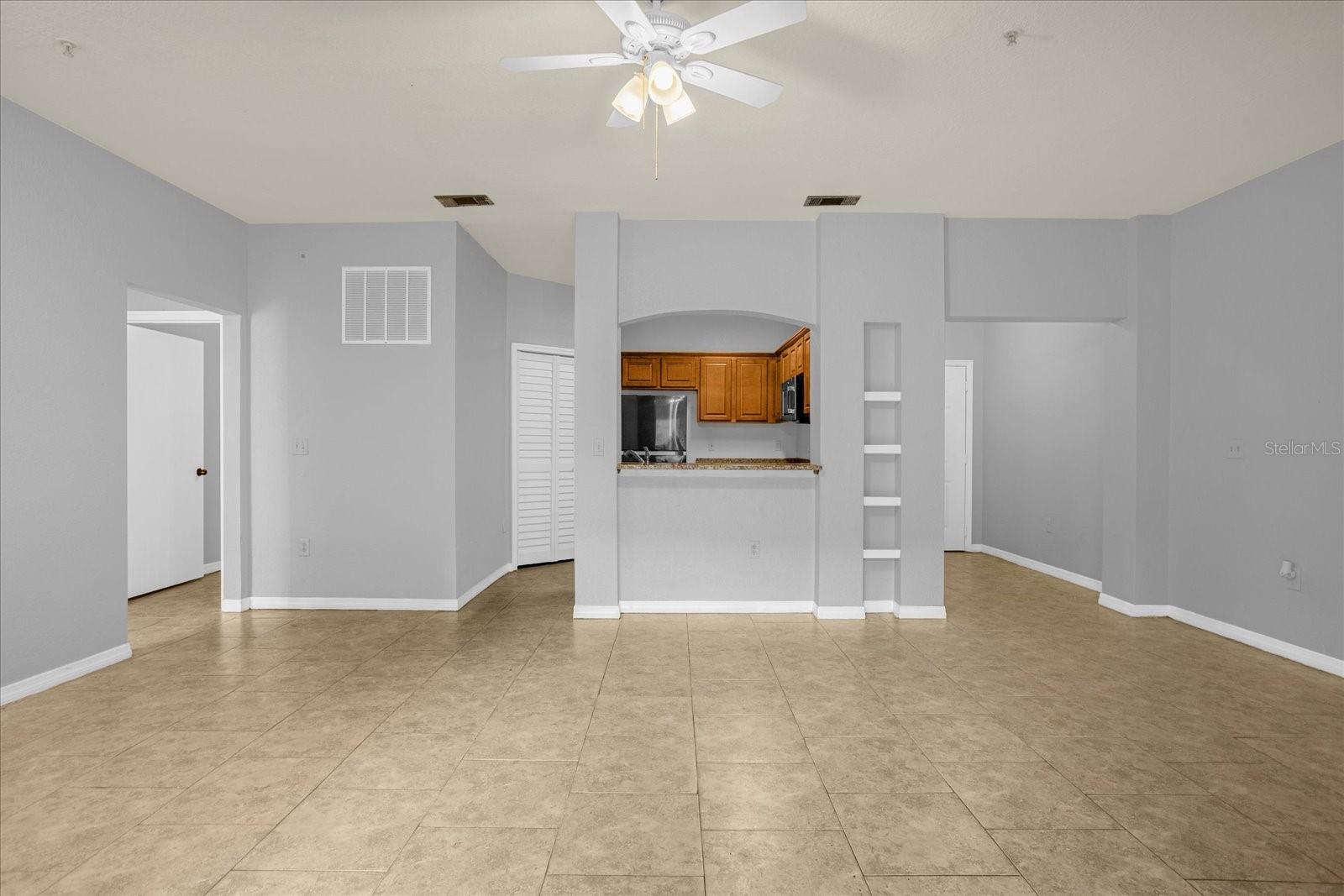 Image 6 of 21 For 102 Vista Verdi Circle 100