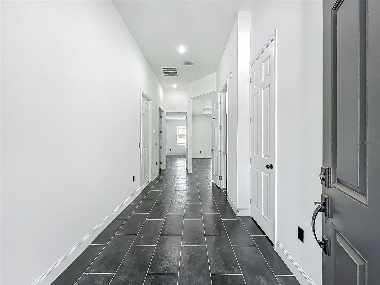 Image 20 of 64 For 2668 Princeton Avenue