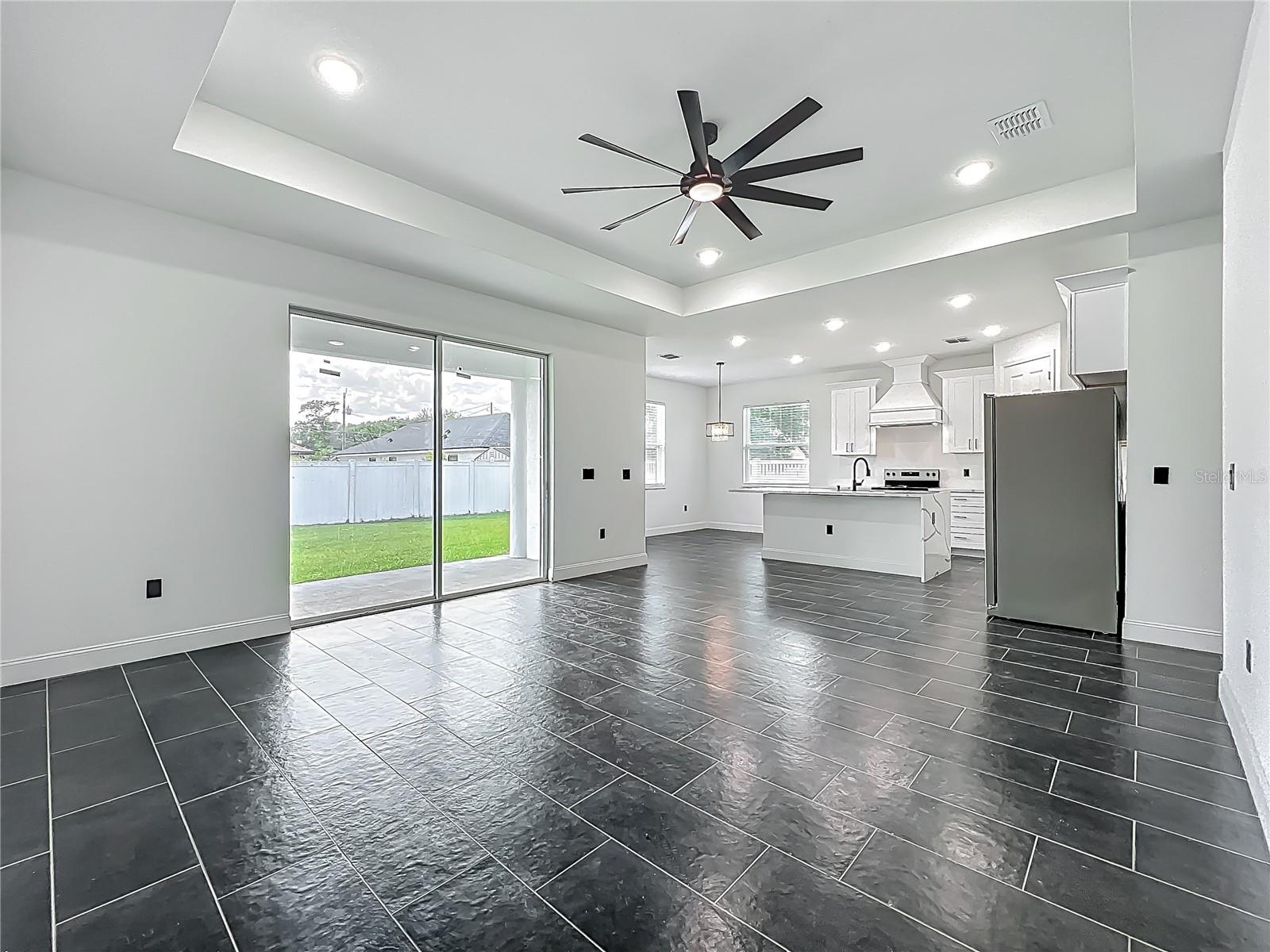 Image 22 of 64 For 2668 Princeton Avenue