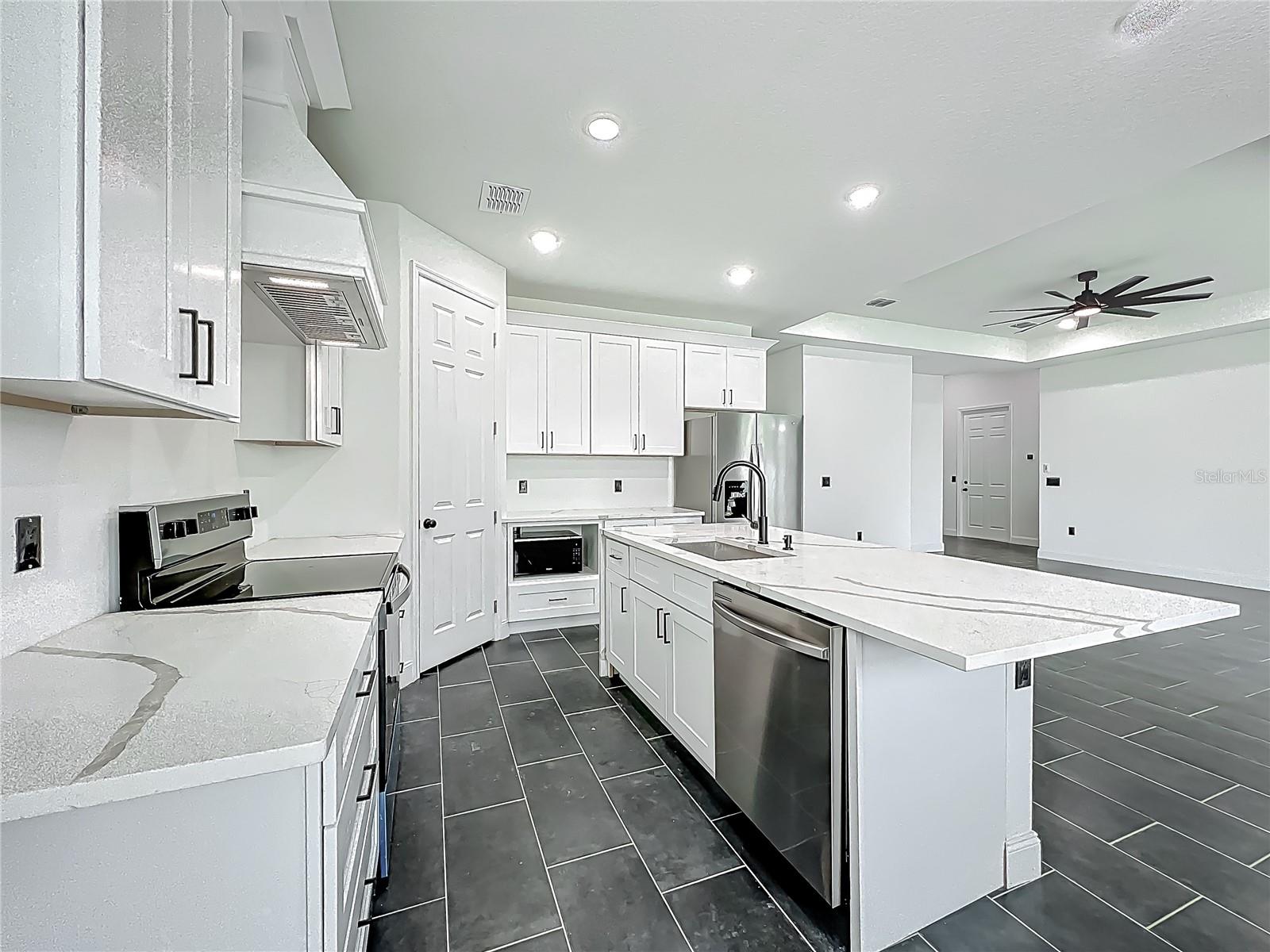 Image 30 of 64 For 2668 Princeton Avenue