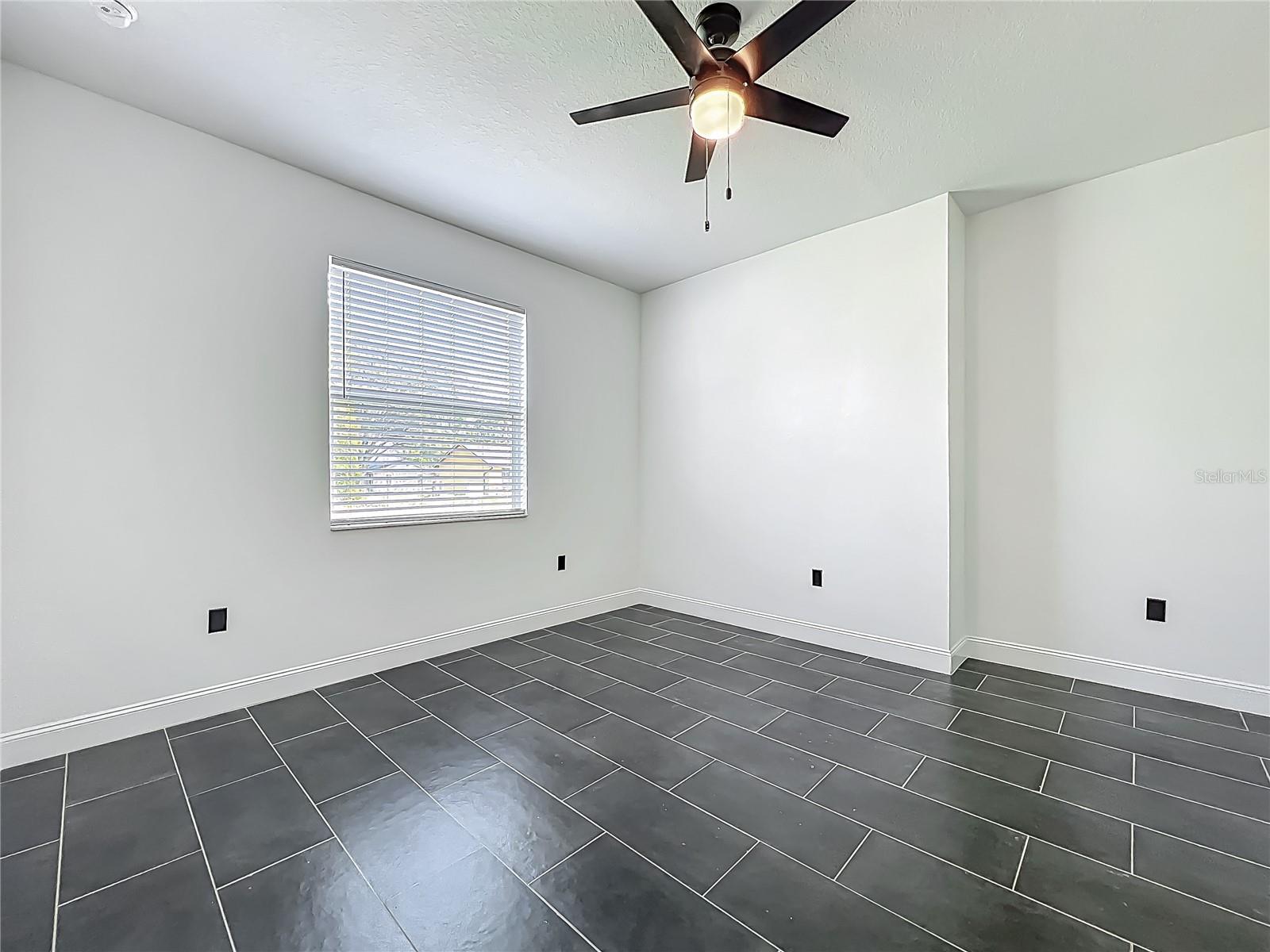 Image 36 of 64 For 2668 Princeton Avenue