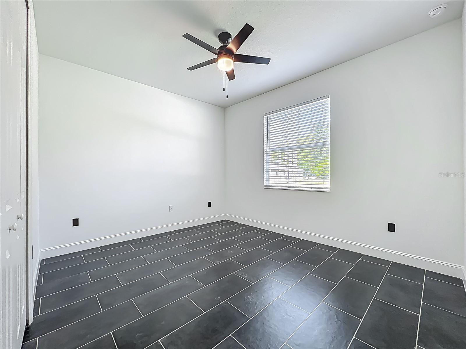Image 39 of 64 For 2668 Princeton Avenue