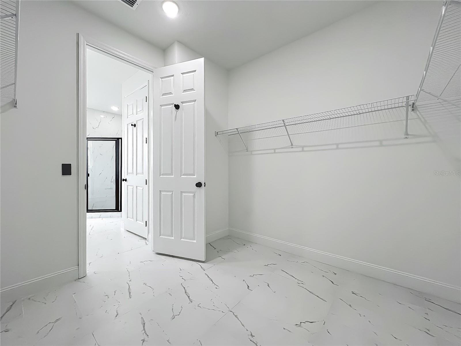 Image 49 of 64 For 2668 Princeton Avenue