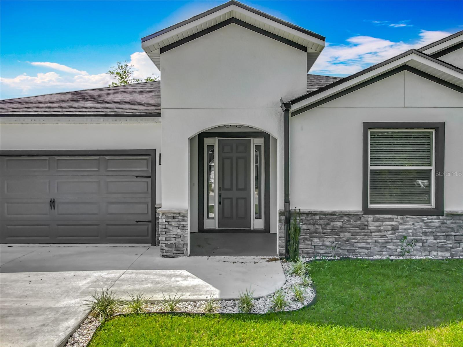 Image 9 of 64 For 2668 Princeton Avenue