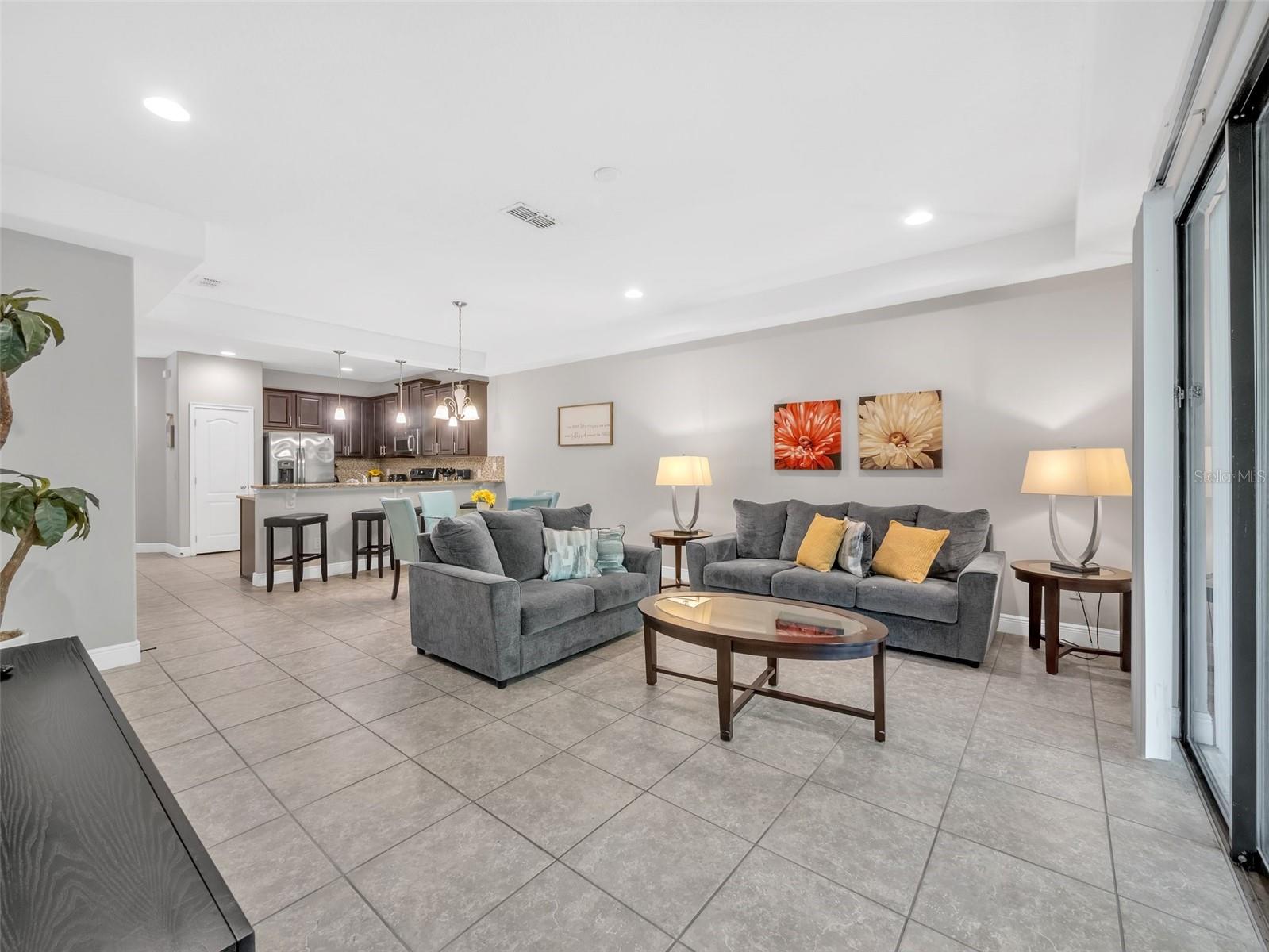 Image 10 of 56 For 8215 Roseville Boulevard