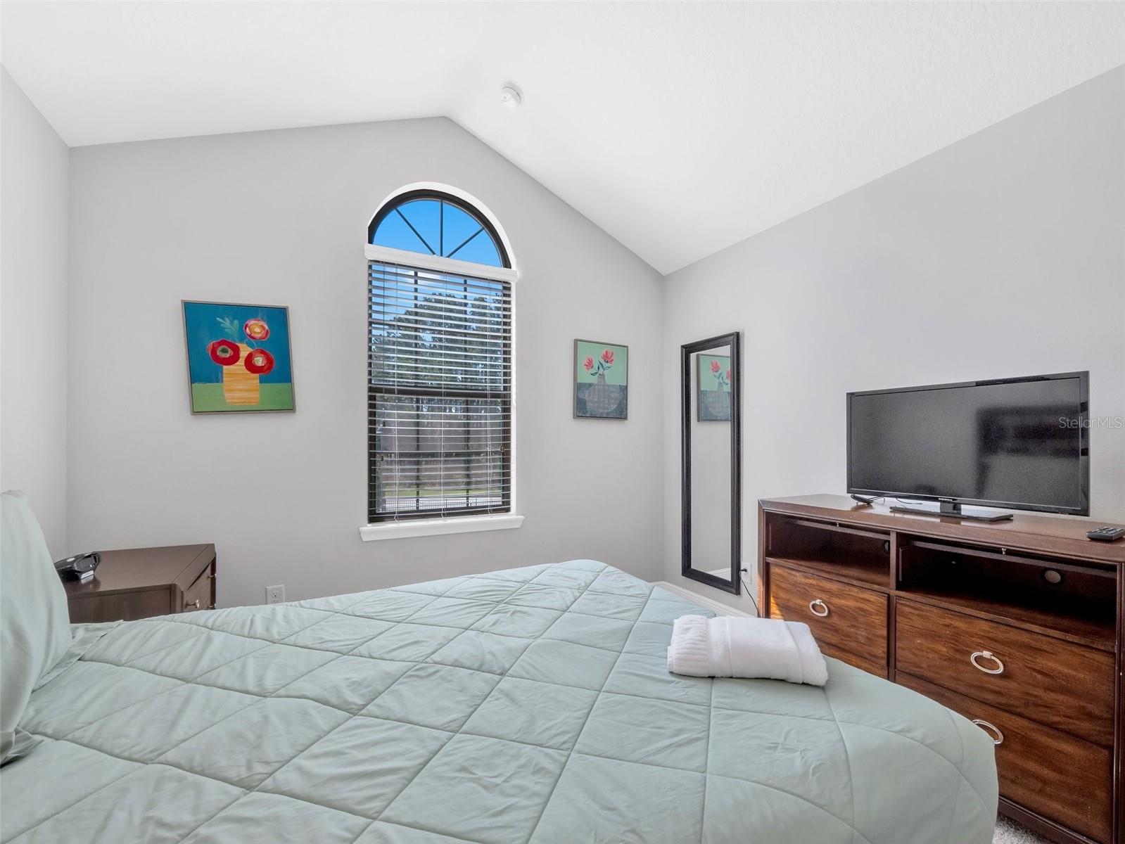 Image 32 of 56 For 8215 Roseville Boulevard