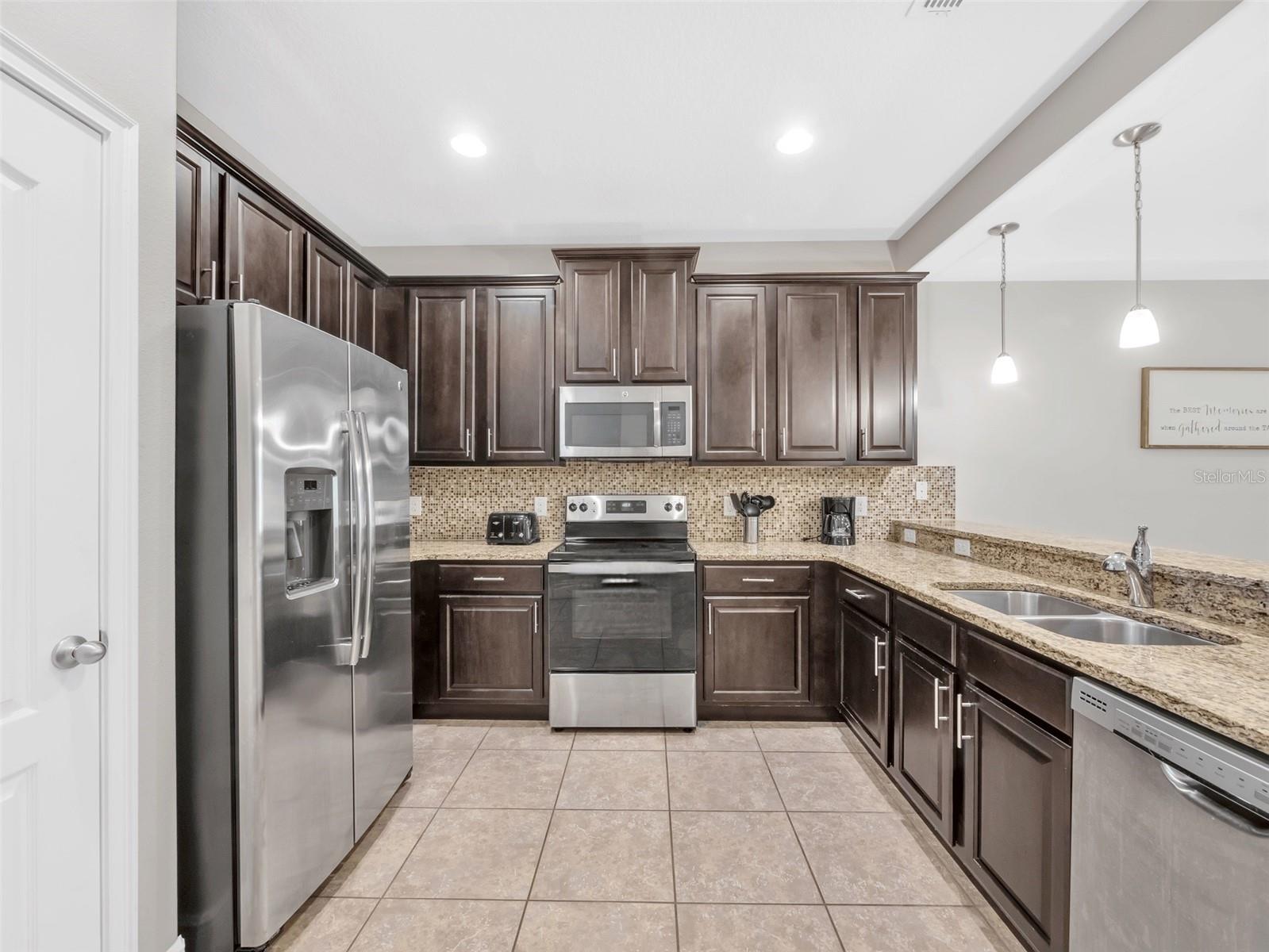 Image 4 of 56 For 8215 Roseville Boulevard