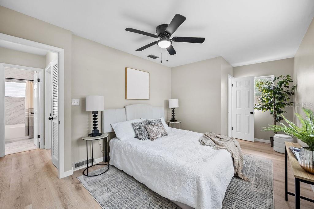 Image 13 of 25 For 5629 36th Avenue N
