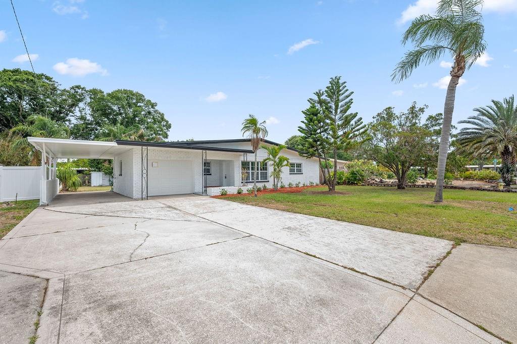 Image 2 of 25 For 5629 36th Avenue N