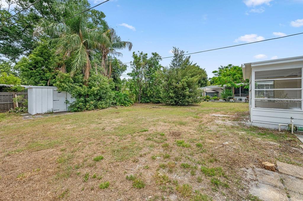 Image 23 of 25 For 5629 36th Avenue N