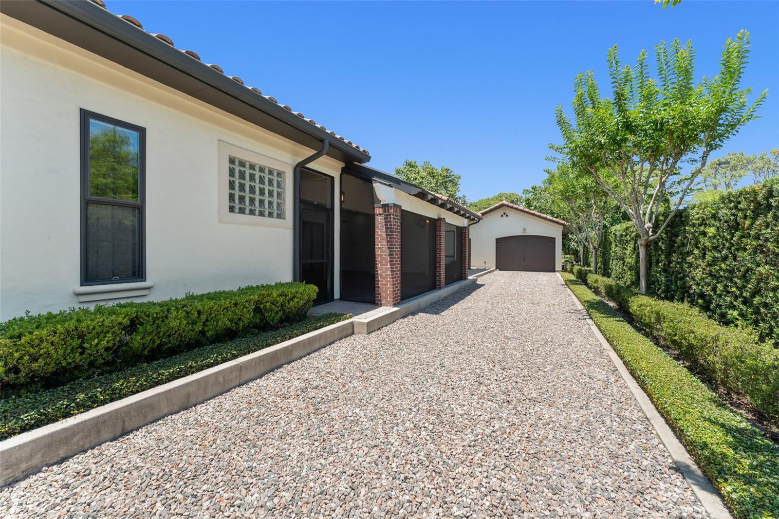 Listing photo id 44 for 1741 Palmer Avenue