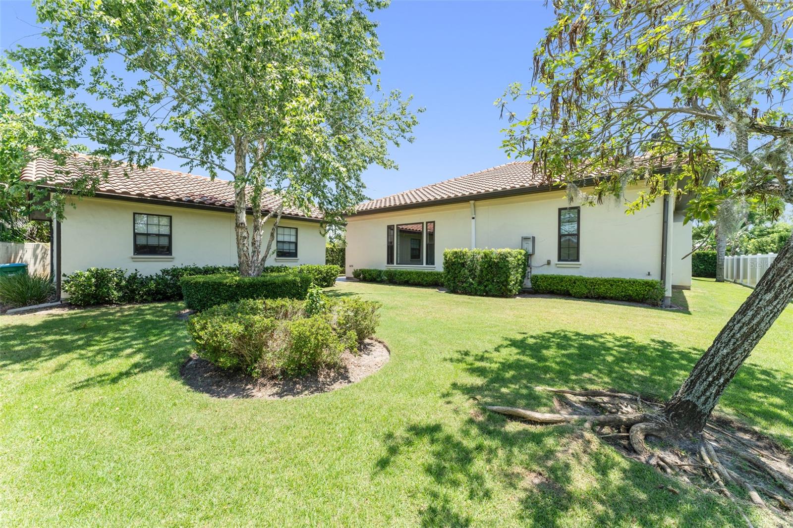 Listing photo id 45 for 1741 Palmer Avenue