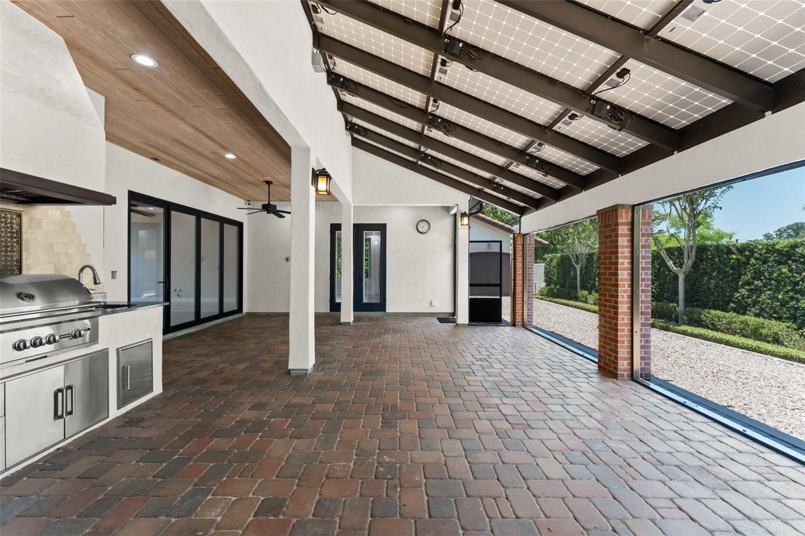 Listing photo id 3 for 1741 Palmer Avenue