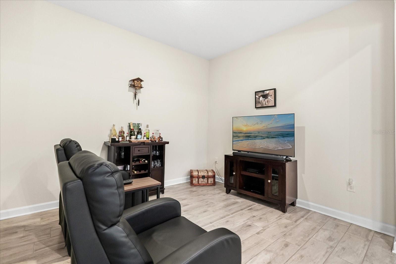 Image 13 of 29 For 3007 Caneel St
