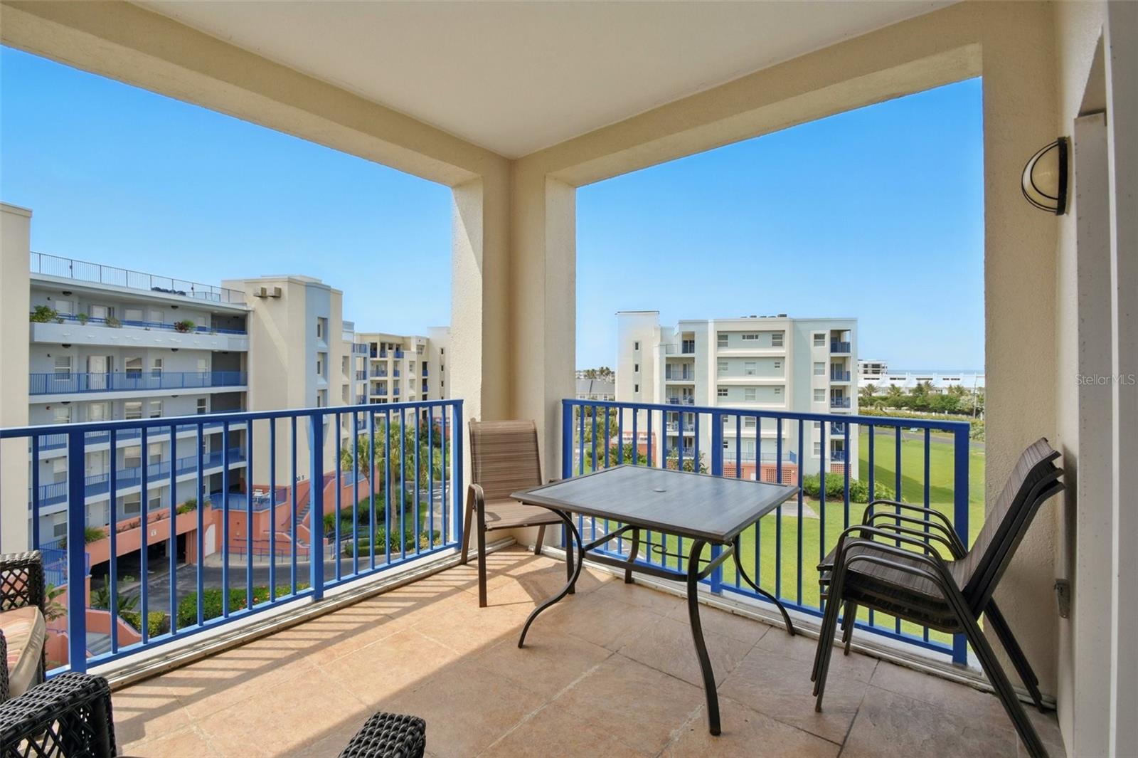 Image 10 of 48 For 5300 Atlantic Avenue 6-507