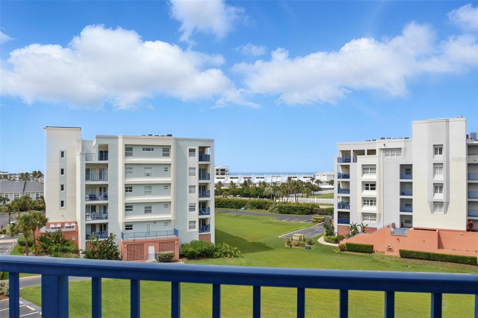 Image 12 of 48 For 5300 Atlantic Avenue 6-507