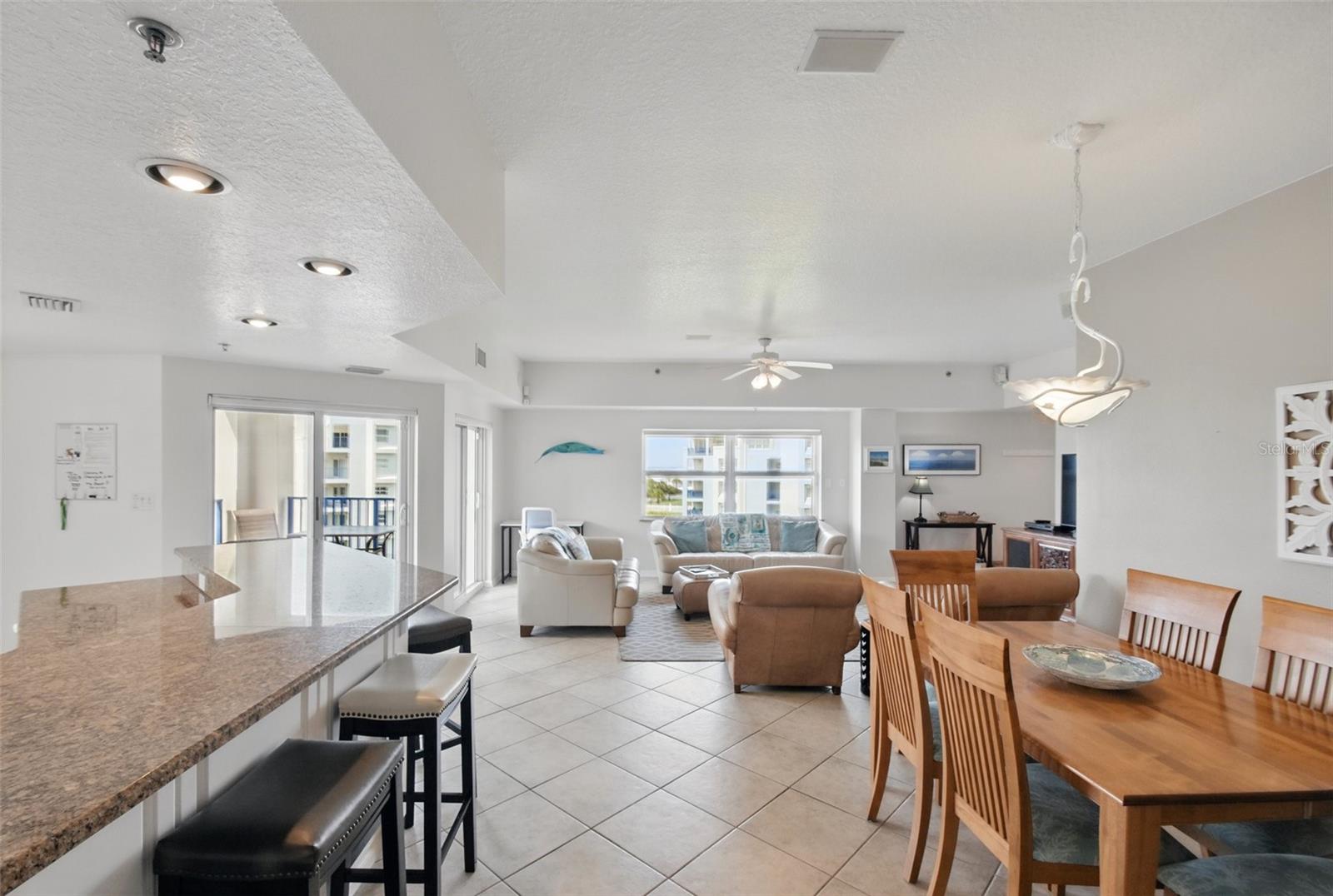 Image 17 of 48 For 5300 Atlantic Avenue 6-507