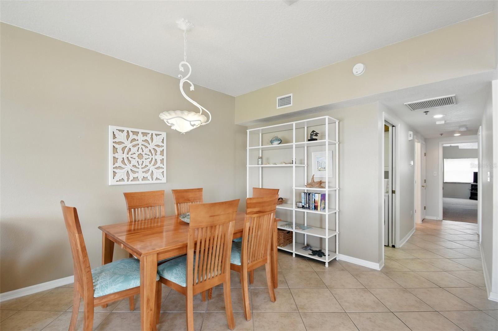 Image 18 of 48 For 5300 Atlantic Avenue 6-507