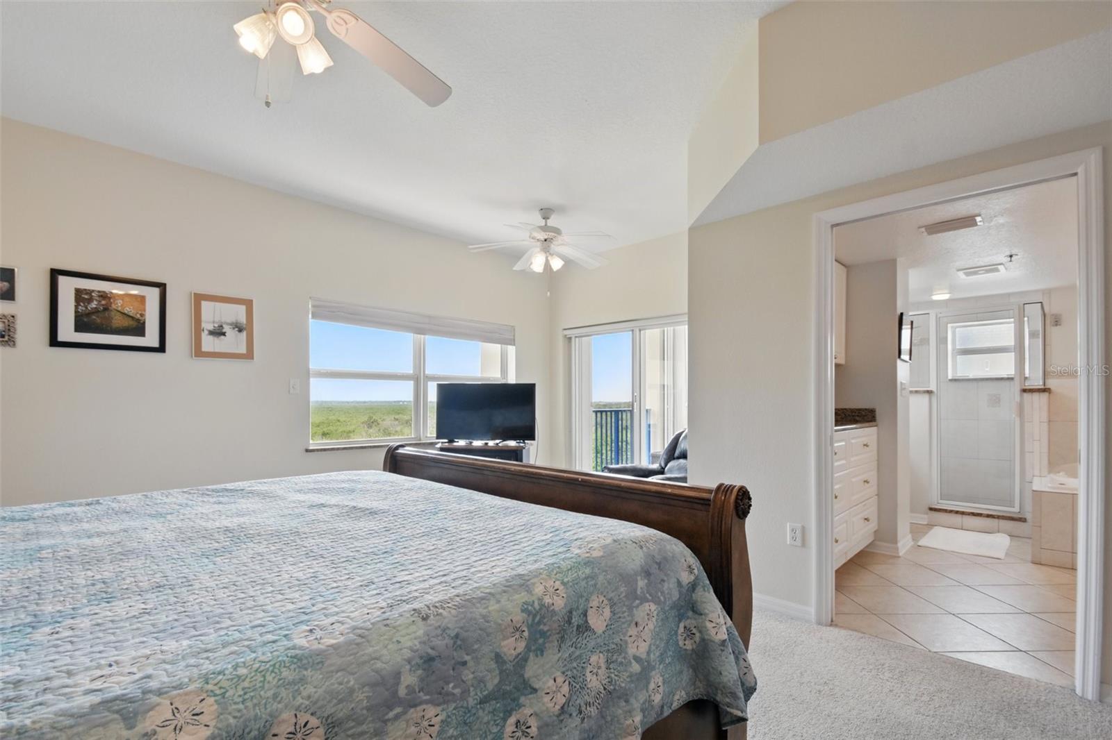 Image 22 of 48 For 5300 Atlantic Avenue 6-507