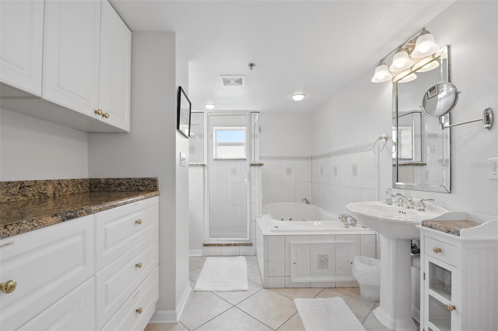 Image 24 of 48 For 5300 Atlantic Avenue 6-507