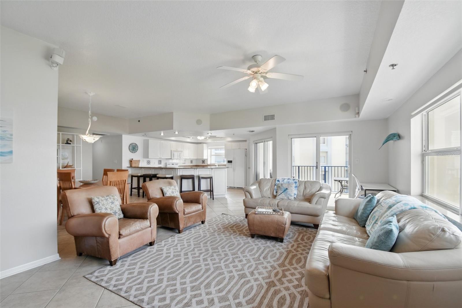 Image 6 of 48 For 5300 Atlantic Avenue 6-507