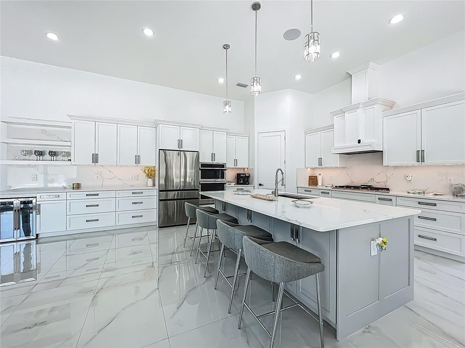 Image 20 of 59 For 601 Green Briar Boulevard