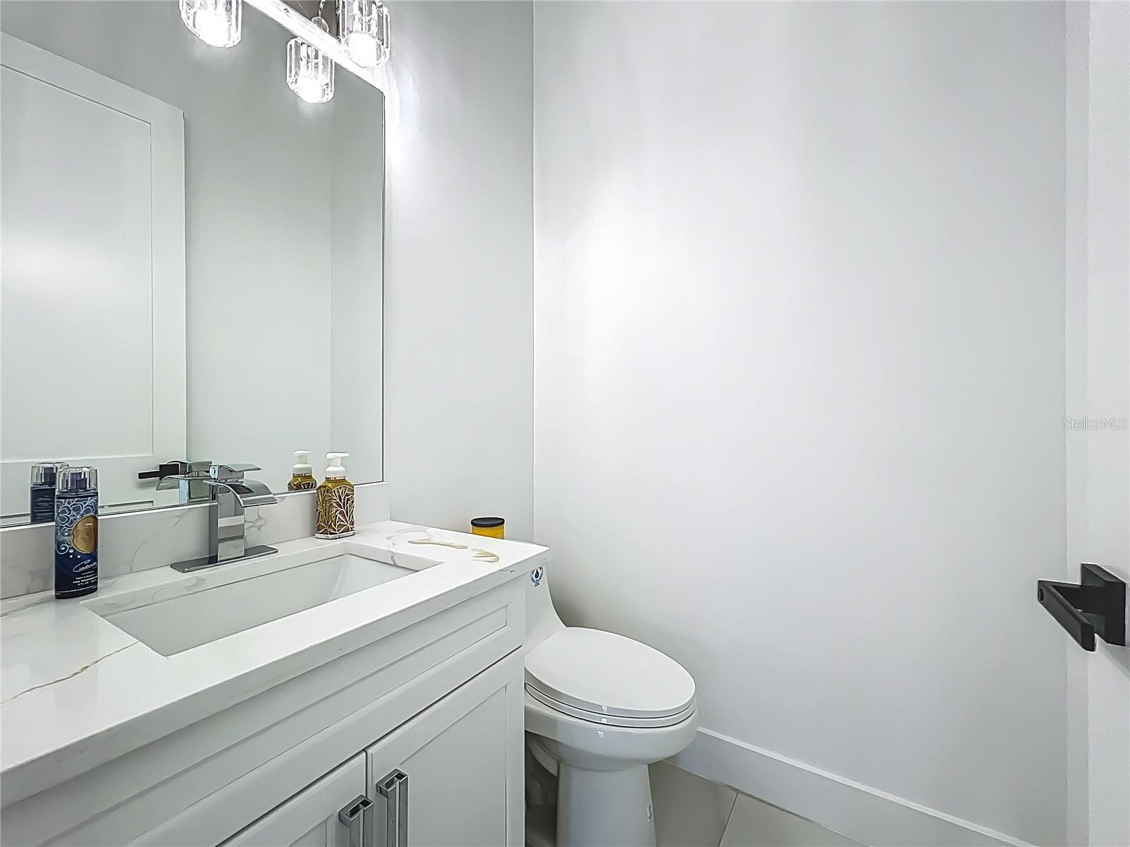 Image 21 of 59 For 601 Green Briar Boulevard