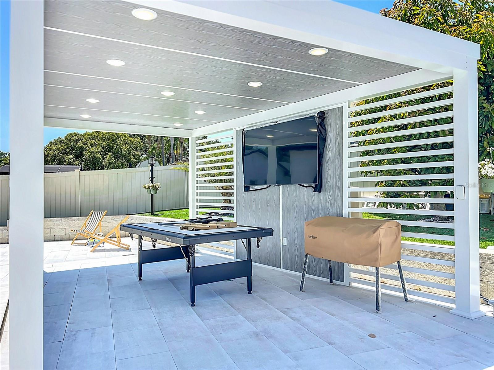 Image 45 of 59 For 601 Green Briar Boulevard